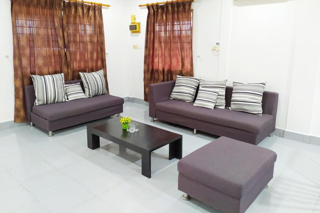 Victoria Homestay Sibu - Next To Shopping Complex & Large Car Park Area With Autogate Exterior foto